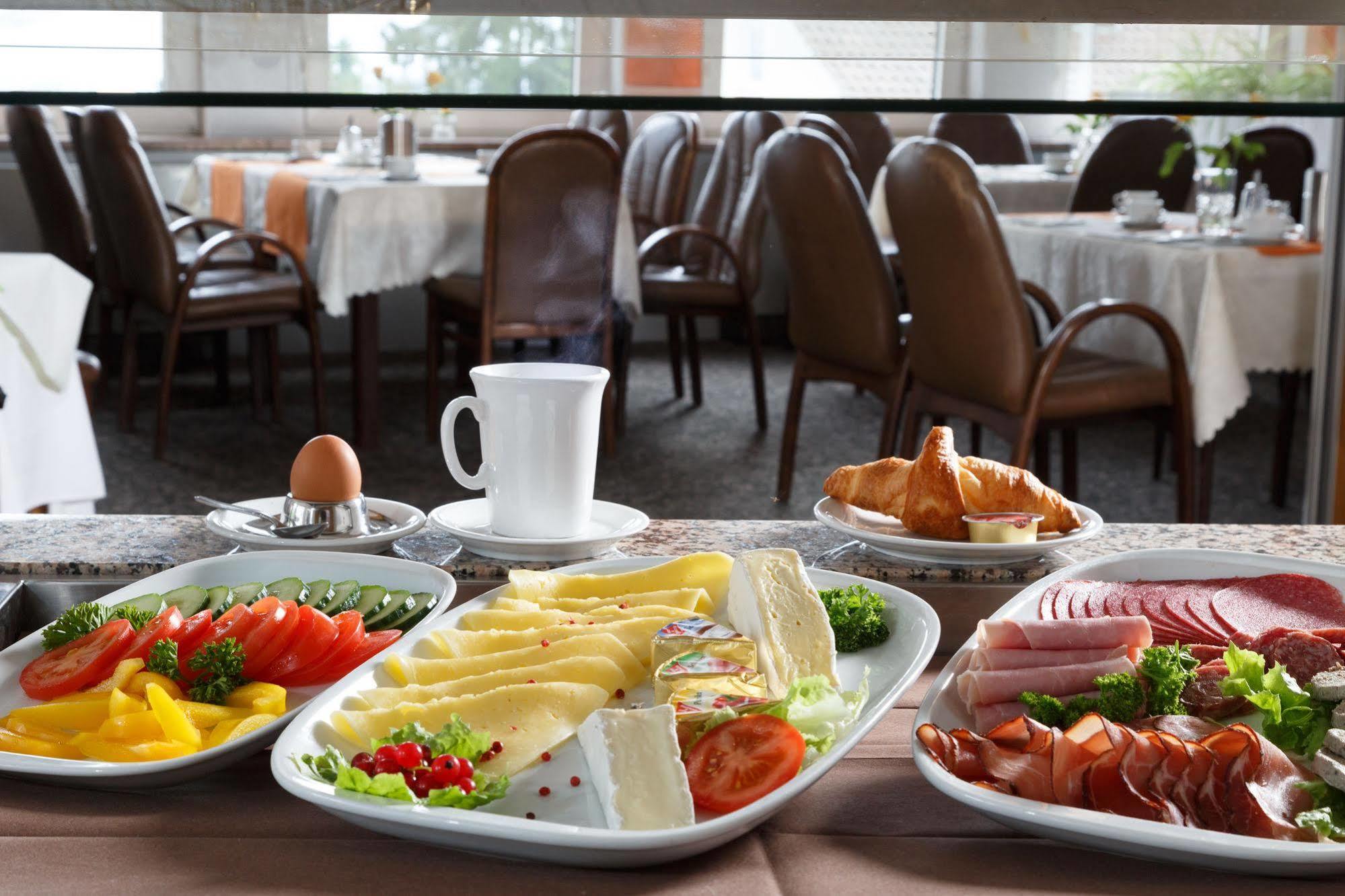 Hotel Am Sonnenhang Kassel Zewnętrze zdjęcie