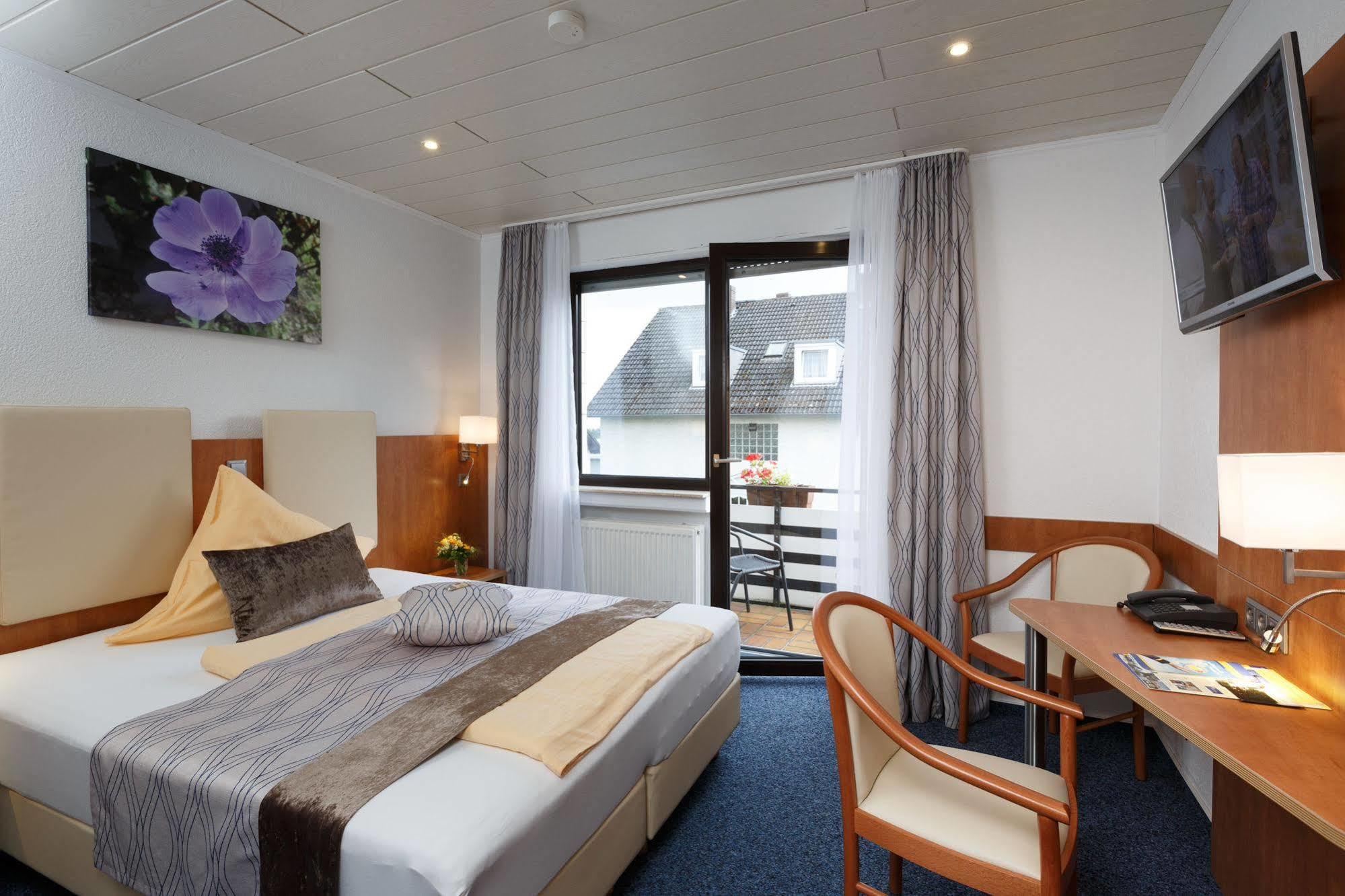 Hotel Am Sonnenhang Kassel Zewnętrze zdjęcie